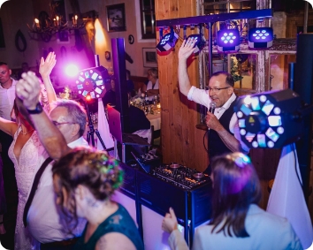 Hochzeitsfeier mit DJ Robin Hirte
